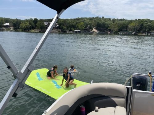 36-Boat-rental-service-Grand-Lake-Oklahoma-Lily-Pad-1